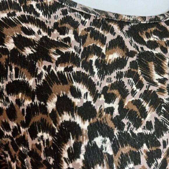 Time and Tru Animal Print Long Sleeve Top - Picture 3 of 7